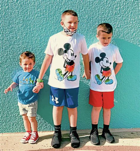 People donate $100K to help family of Penn Township boy who lost feet.